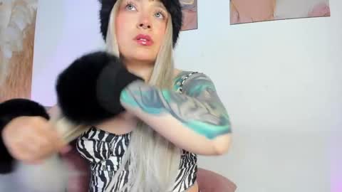 Snapshot of spicyvainilla chatting on 05.05.26 Valeria online show from 05.05.26