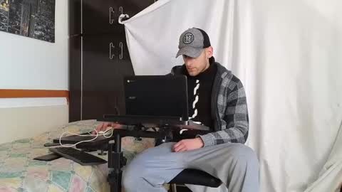 Marco. When Im offline you can view premium content in bio online show from 02.13.25