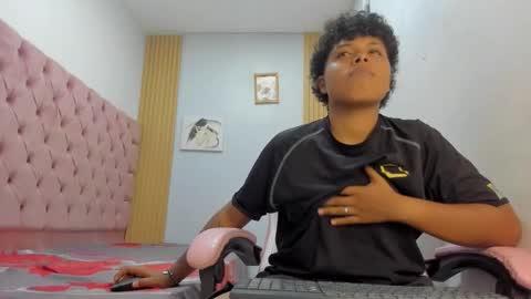 Snapshot of spiderdann_01 chatting on 03.04.26 spiderdann_01 online show from 03.04.26