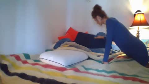 Snapshot of spinwithus chatting on 10.19.25 Rose online show from 10.19.25