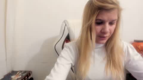 FREE ONLY FANSy online show from 01.14.25