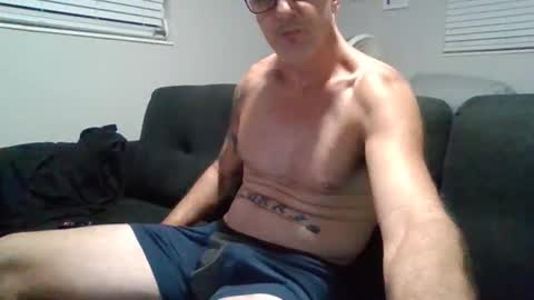 Snapshot of splashpattern chatting on 12.03.25 splashpattern online show from 12.03.25