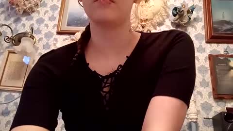 Snapshot of spoiledprincess4 chatting on 02.15.25 spoiledprincess4 online show from 02.15.25