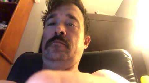 Snapshot of sportsfeeak12 chatting on 10.03.25 sportsfeeak12 online show from 10.03.25