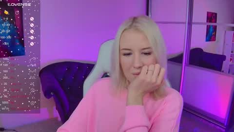 Snapshot of springajara chatting on 10.07.25 Vetta online show from 10.07.25