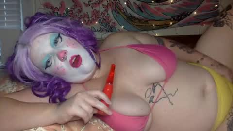 Snapshot of sprinklestheclowngirl chatting on 07.24.26 Sprinkles the Clown Girl online show from 07.24.26