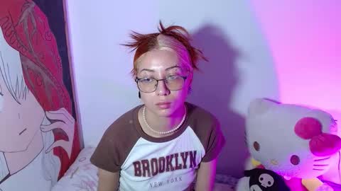 Snapshot of squirt_charlotte chatting on 03.25.26 HELLO WELCOME MY NAME IS CHARLOTTE OY A NEW GIRL online show from 03.25.26