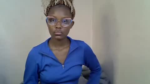 Snapshot of squirt_godes chatting on 10.16.25 Tashy online show from 10.16.25