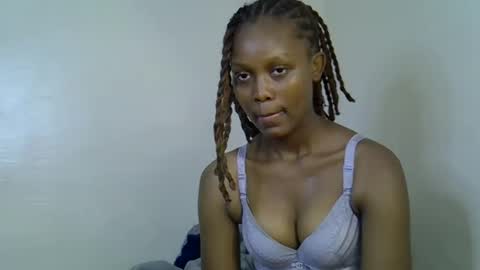 Snapshot of squirt_godes chatting on 11.22.25 Tashy online show from 11.22.25