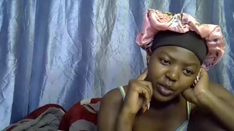 Snapshot of squirt_quueen chatting on 02.15.26 squirt_quueen online show from 02.15.26