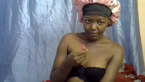 Snapshot of squirt_quueen chatting on 02.28.26 squirt_quueen online show from 02.28.26