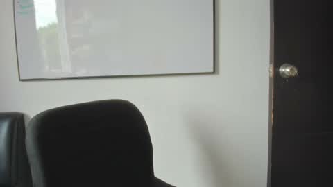 Snapshot of squirttati33 chatting on 10.03.25 Tati online show from 10.03.25