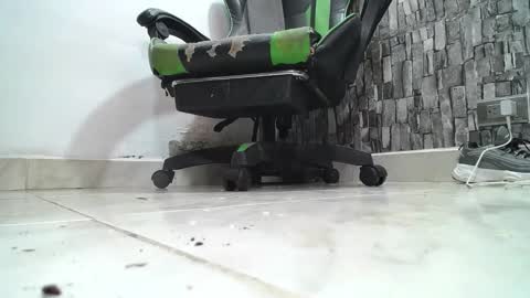 Snapshot of srfindomfeet_ chatting on 05.02.26 sr master cum its my old account online show from 05.02.26