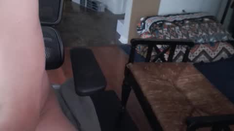 Snapshot of sroberts2269 chatting on 01.14.26 sroberts2269 online show from 01.14.26