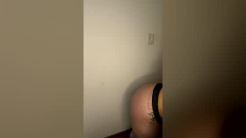 Snapshot of srtajo chatting on 06.10.26 HI Privates are OPEN online show from 06.10.26