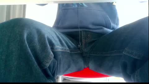 Snapshot of ssenzo chatting on 12.25.24 ssenzo online show from 12.25.24