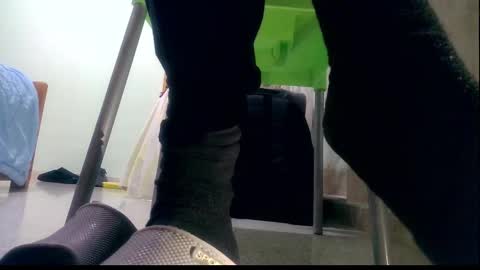 Snapshot of ssenzo chatting on 01.19.25 ssenzo online show from 01.19.25