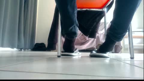 Snapshot of ssenzo chatting on 12.15.25 ssenzo online show from 12.15.25