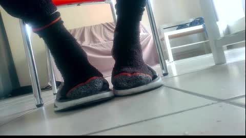 Snapshot of ssenzo chatting on 12.17.25 ssenzo online show from 12.17.25