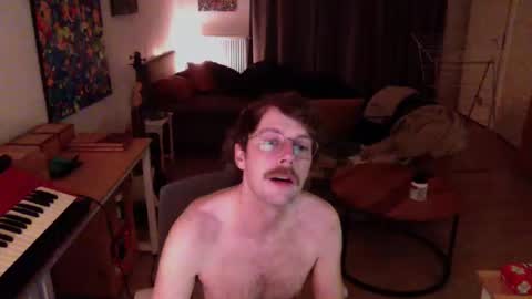 Snapshot of ssnttsnttsnss chatting on 12.05.24 Roger online show from 12.05.24