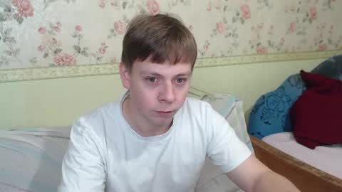 Snapshot of st_rudy chatting on 12.01.24 Joe Peach online show from 12.01.24