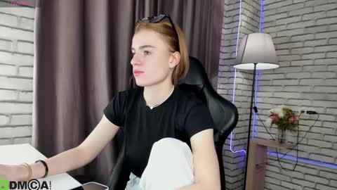 Stacey GMT5 Mo Tu We Th Fr Sa 3am -10am online show from 02.02.26