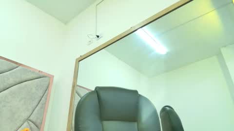 Stacey lee online show from 11.19.25