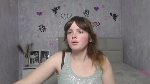 Snapshot of staceylex chatting on 02.11.25 Stacey online show from 02.11.25