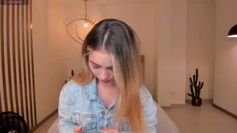 Stacy Woods online show from 07.28.26