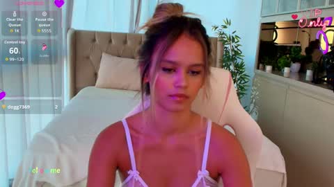 Stacy Tyler online show from 06.06.26