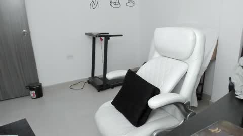 Zulma Yisset online show from 03.17.26