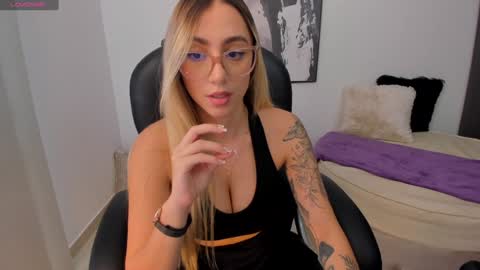 Stacy Conner online show from 01.02.25