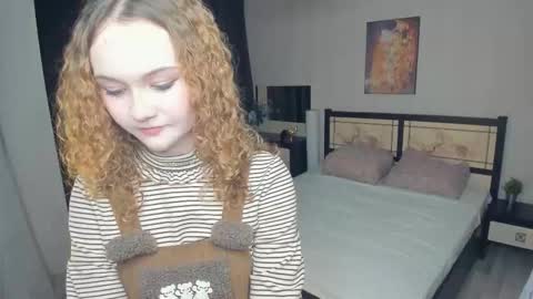 Snapshot of stacyroller chatting on 02.08.26 Violet online show from 02.08.26