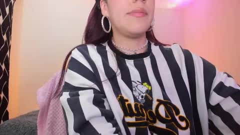 Stand and Rose online show from 03.26.26