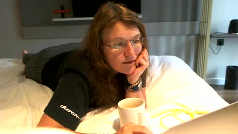 Snapshot of starlagurl chatting on 02.21.25 starlagurl online show from 02.21.25