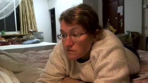 Snapshot of starlagurl chatting on 02.25.25 starlagurl online show from 02.25.25