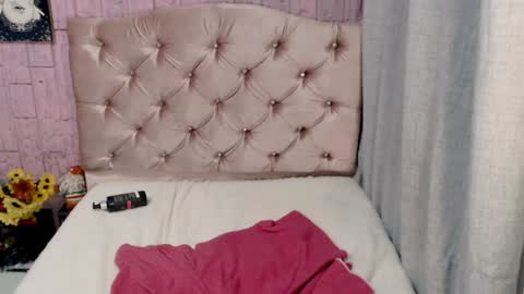 Snapshot of starsweetcute chatting on 01.02.25 Celeste online show from 01.02.25