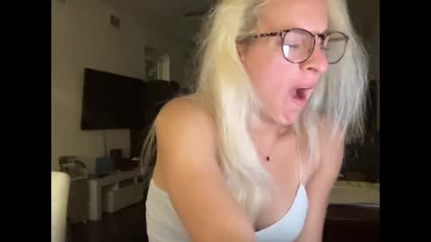 Stassiethatsororitygirl online show from 10.08.25