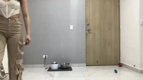 Stefa Gomez  online show from 02.20.26