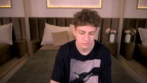 Esrefan online show from 02.12.26