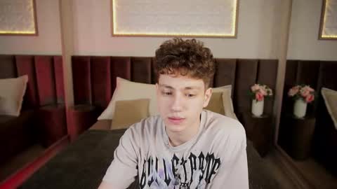 Snapshot of stefanbev chatting on 03.08.26 Esrefan online show from 03.08.26