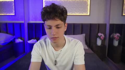 Snapshot of stefanbev chatting on 03.29.26 Esrefan online show from 03.29.26