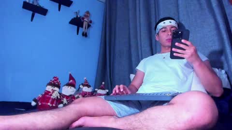 Snapshot of stefann_salvatore chatting on 01.15.25 Stefann Salvatore online show from 01.15.25