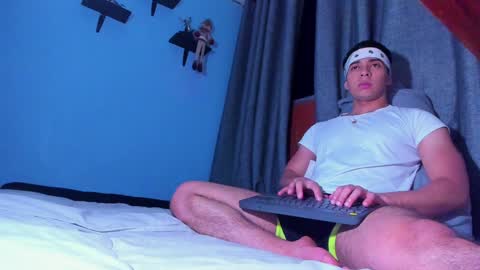 Snapshot of stefann_salvatore chatting on 01.21.25 Stefann Salvatore online show from 01.21.25