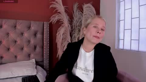 Stefanny   online show from 01.07.26