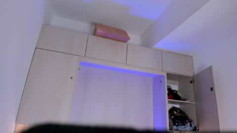 stefannyevans_ online show from 09.12.25