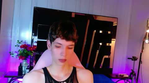 stefany piink online show from 05.03.26