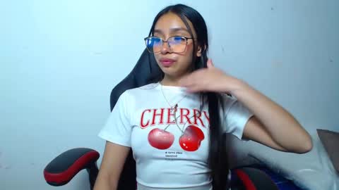 Stefanny lopez online show from 03.05.25