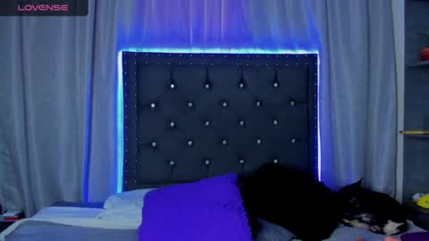 steff_olsen online show from 01.18.25