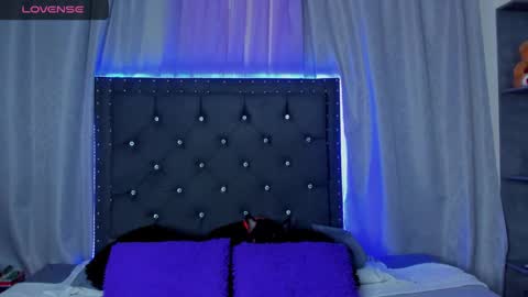 steff_olsen online show from 02.09.25